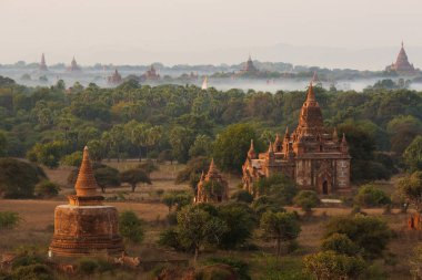 Antik tapınak Bagan, Myanmar için görüntüleyin