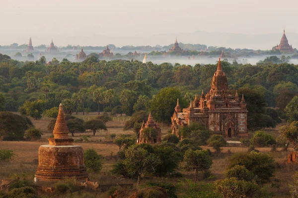 对缅甸的古庙的看法 — 图库照片