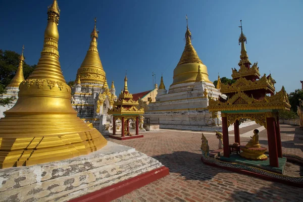 Nekem Nu Ok Kyaung kolostor — Stock Fotó