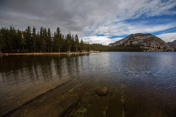 Muhteşem manzarası Yosemite Milli Parkı Güz, Halife — Stok fotoğraf