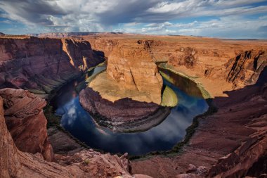 At nalı görünümüne sayfa city Arizona, ABD yakınındaki Simgesel Yapı viraj