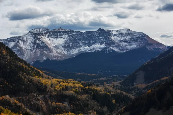 Increíbles paisajes del bosque nacional de San Juan en Colorado, EE.UU. — Foto de Stock