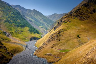 Atsunta yolu geçmek, Tusheti, Gürcistan