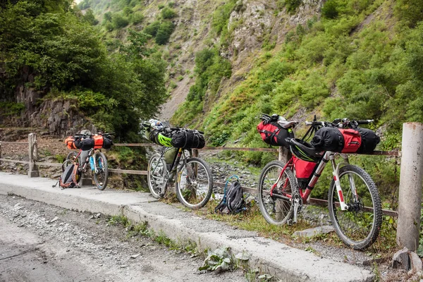 Bicicletas Montaña Preparadas Durante Viajes Distantes —  Fotos de Stock