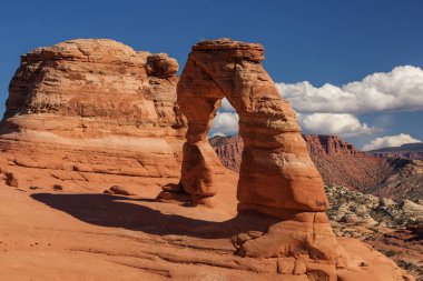 Utah, ABD 'deki Arches Ulusal Parkı' nda Narin Kemer