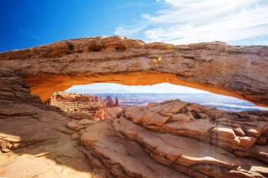 Mesa arch Canyonlands Milli Parkı'nda Utah, ABD için muhteşem viwe