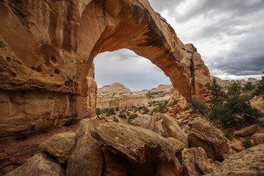 Hickman doğal Köprüsü Utah, ABD Capitol resif ulusal park manzarası