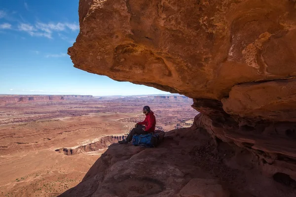 Uzun Yürüyüşe Çıkan Kimse Canyonlands Milli Parkı Nda Utah Abd — Stok fotoğraf