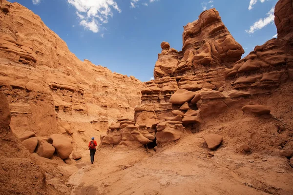 Caminhante Visita Goblin Valley State Park Utah Eua — Fotografia de Stock