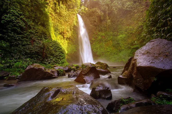 Cascada de Nung Nung, Bali — Foto de Stock