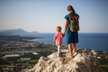 Likya yolu üzerinde aile