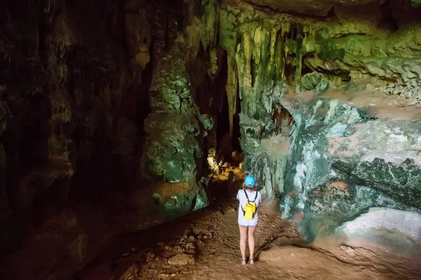 Мбаппе в пещере Терменунг, Мисул, Раджа Озил на юге, П. — стоковое фото