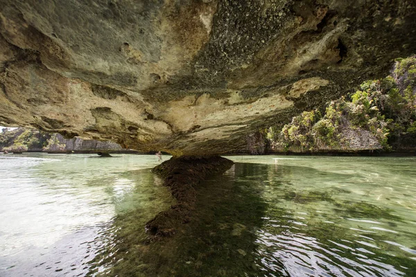 Yapap rock formation, Misool region, Raja Ampat South, Παπούα, In — Φωτογραφία Αρχείου