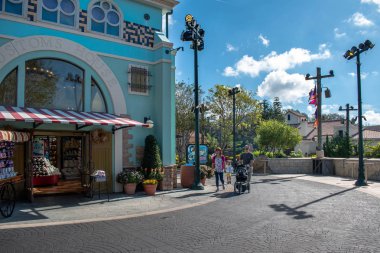 Orlando, Florida. 29 Ekim 2019. Seaworld 2 'deki Renkli Özel Ev.