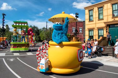 Orlando, Florida. 29 Ekim 2019. Seaworld 1 'deki Susam Sokağı Parti Geçidi' nde Kurabiye Canavarı