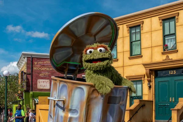 Orlando Florida Oktober 2019 Oscar Grouch Sesamstraat Parade Seaworld — Stockfoto