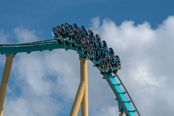 Orlando Florida Ekim 2019 Nsanlar Seaworld Müthiş Kraken Hız Treninin — Stok fotoğraf