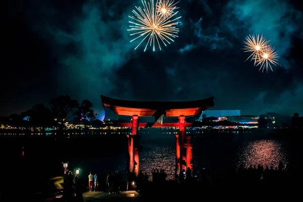Orlando Florida 2019 November Japán Boltív Látványos Tűzijáték Éjszaka Háttér — Stock Fotó