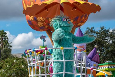 Orlando, Florida. Kasım 06, 2019. Seaworld 2 'de Rosita Susam Sokağı Parti Geçidi