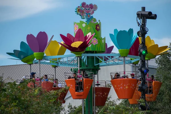 Orlando Florida November 2019 People Enjoying Abbys Flower Tower Seaworld — Stock Photo, Image