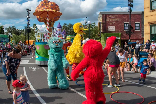 Orlando Florida November 2019 Elmo Zoe Und Großer Vogel Tanzen — Stockfoto