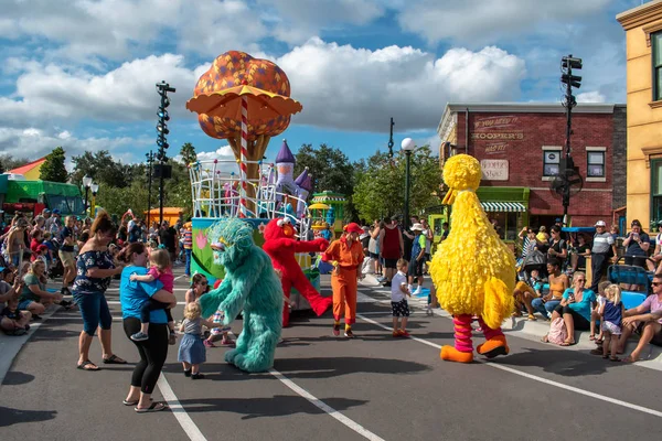 Orlando Floride Novembre 2019 Big Bird Zoe Dansent Avec Les — Photo