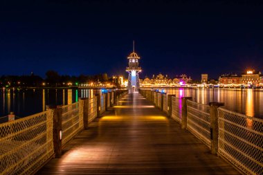 Orlando, Florida. Aralık 06, 2019. Güzel deniz feneri eglence kompleksi stili eski Atlantic City Lake Buena Vista 1 'de.