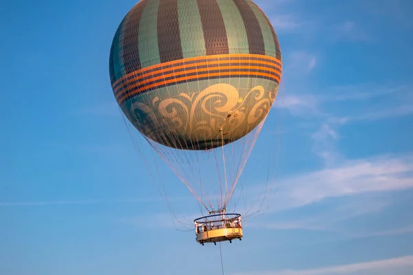 Orlando Florida November 2019 Top View Air Balloon Flying Lake — ストック写真