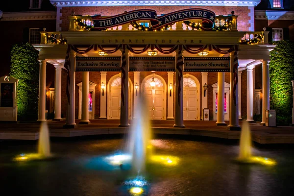 Orlando Florida December 2019 Partial View Liberty Theatre Fountain Epcot — Stock Photo, Image