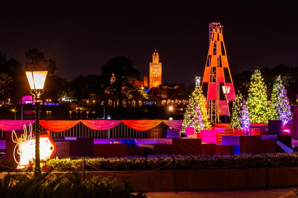 奥兰多 佛罗里达 2019年11月29日 位于埃普科的摩洛哥馆的五彩缤纷的圣诞树和非洲塔 — 图库照片