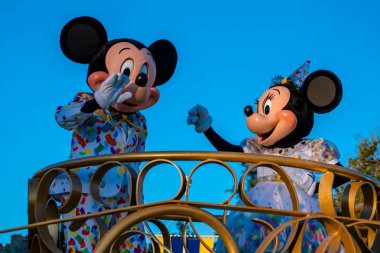  Orlando, Florida. Aralık 05, 2019. Mickey ve Minnie Taşıyın! Salla! Fare Dansı! Sihirli Krallık 'ta Sokak Partisi (145).