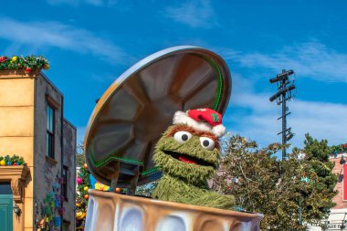 Orlando, Florida. 7 Aralık 2019. Seaworld 'deki Susam Sokağı Noel Geçidi' nde (55.).
