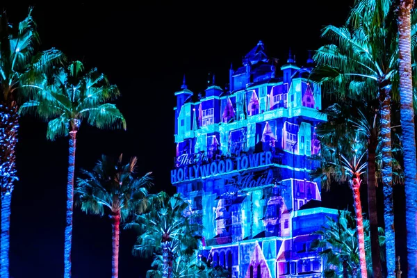 Orlando Florida November 2019 Farbenfrohe Projektionen Auf Das Hollywood Tower — Stockfoto