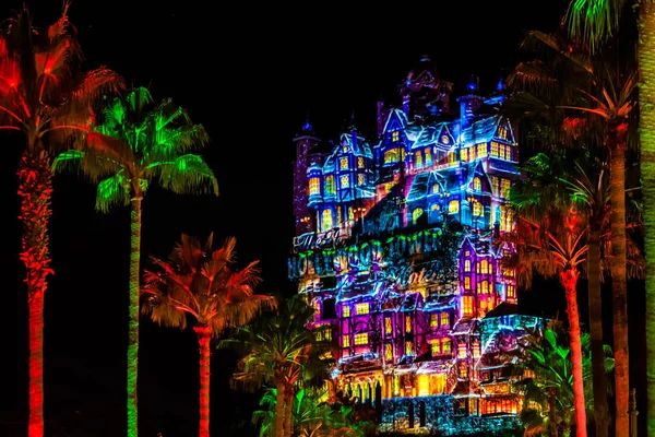 Orlando Florydzie Listopad 2019 Kolorowe Projekcje Hollywood Tower Hotel Hollywood — Zdjęcie stockowe