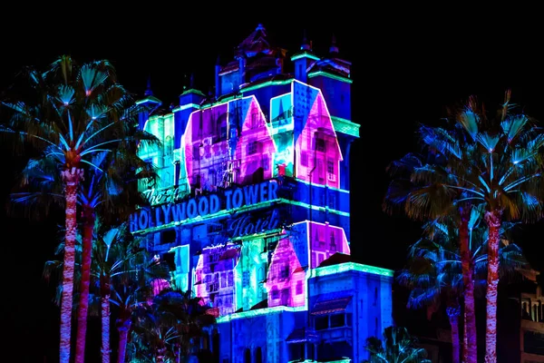 Orlando Florida Noviembre 2019 Proyecciones Coloridas Sobre Hollywood Tower Hotel — Foto de Stock