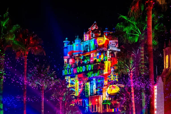 Orlando Florydzie Listopad 2019 Kolorowe Projekcje Hollywood Tower Hotel Sztucznym — Zdjęcie stockowe