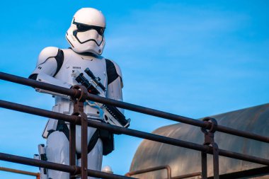 Orlando, Florida. 27 Kasım 2019. Hollywood Stüdyolarında Stormtrooper (82)).