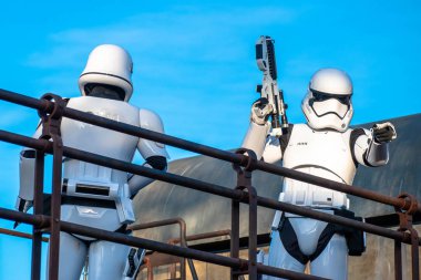 Orlando, Florida. 27 Kasım 2019. Hollywood Stüdyolarında Stormtroopers (80).