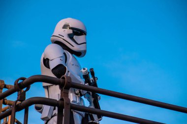 Orlando, Florida. 27 Kasım 2019. Hollywood Stüdyolarında Stormtrooper (86)).