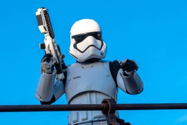 Orlando, Florida. 27 Kasım 2019. Hollywood Stüdyolarında Stormtrooper (83).