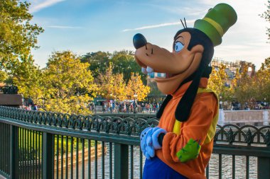 Orlando, Florida. 18 Aralık 2019. Epcot 'ta Güzel Çatlak (12).
