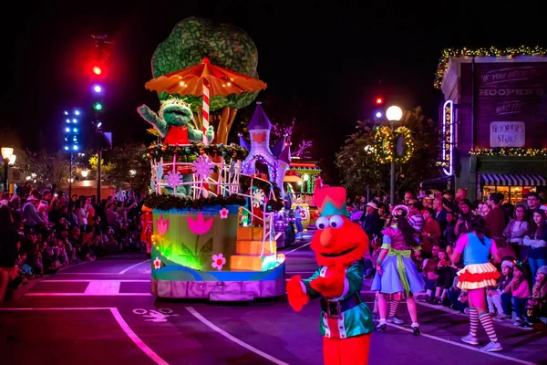 Orlando Florida Diciembre 2019 Rosita Elmo Plaza Sésamo Desfile Navidad — Foto de Stock