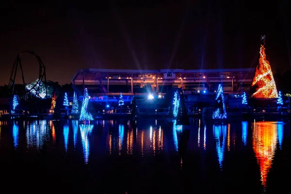 Orlando Florida December 2019 Belysta Och Färgglada Havet Julgranar Och — Stockfoto