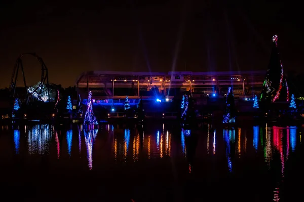 Orlando Florida Diciembre 2019 Mar Árboles Navidad Iluminado Colorido Vista —  Fotos de Stock