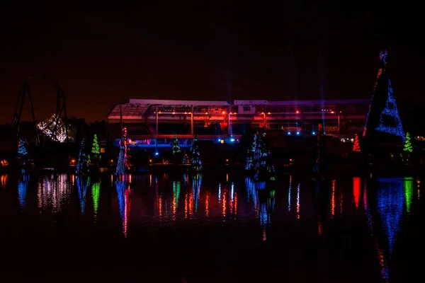 Orlando Florida Diciembre 2019 Mar Árboles Navidad Iluminado Colorido Vista — Foto de Stock