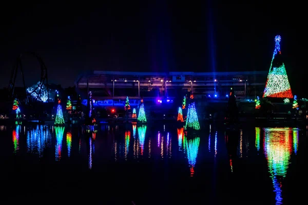 Orlando Florida Dezember 2019 Beleuchtetes Und Farbenfrohes Meer Aus Weihnachtsbäumen — Stockfoto