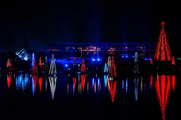 Orlando Florida Diciembre 2019 Mar Árboles Navidad Iluminado Colorido Vista —  Fotos de Stock