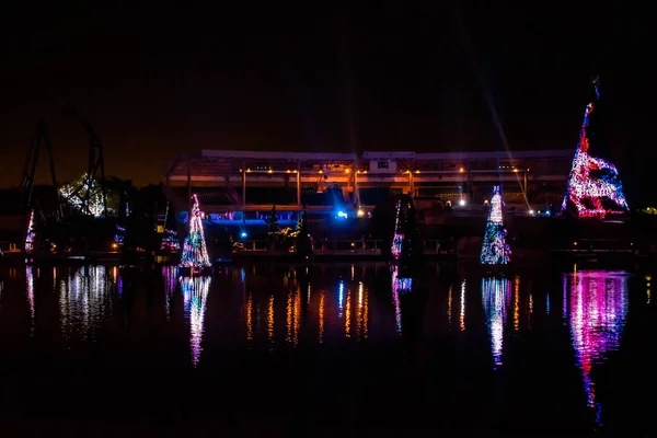 Orlando Florida Diciembre 2019 Mar Árboles Navidad Iluminado Colorido Vista — Foto de Stock