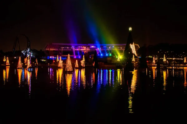 Orlando Florida Dezembro 2019 Mar Árvores Natal Iluminado Colorido Com — Fotografia de Stock