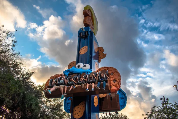 Orlando Florida December 2019 People Enjoy Attraction Sesame Street Land — Stock Photo, Image